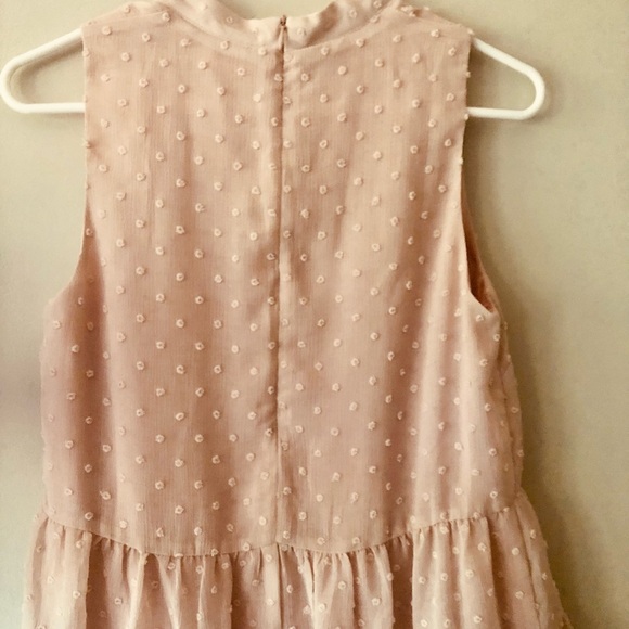 Pink Lily Blush colored sleeveless blouse - Picture 3 of 4